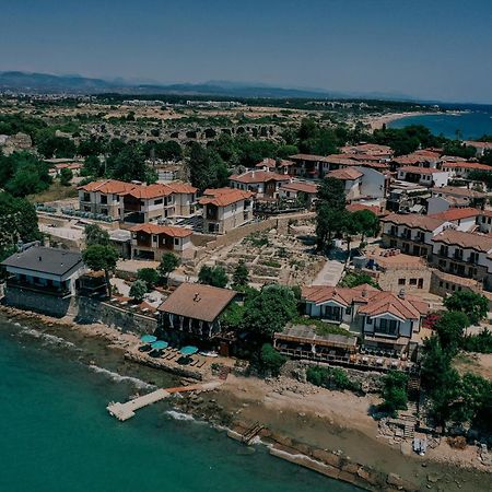 6 Rooms By Azumare Side Exterior foto