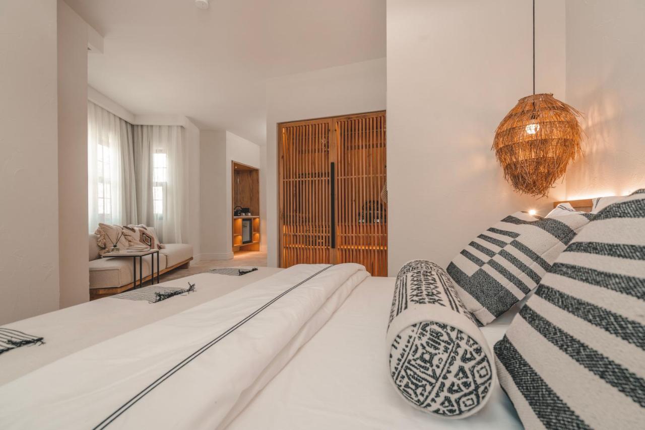 6 Rooms By Azumare Side Exterior foto