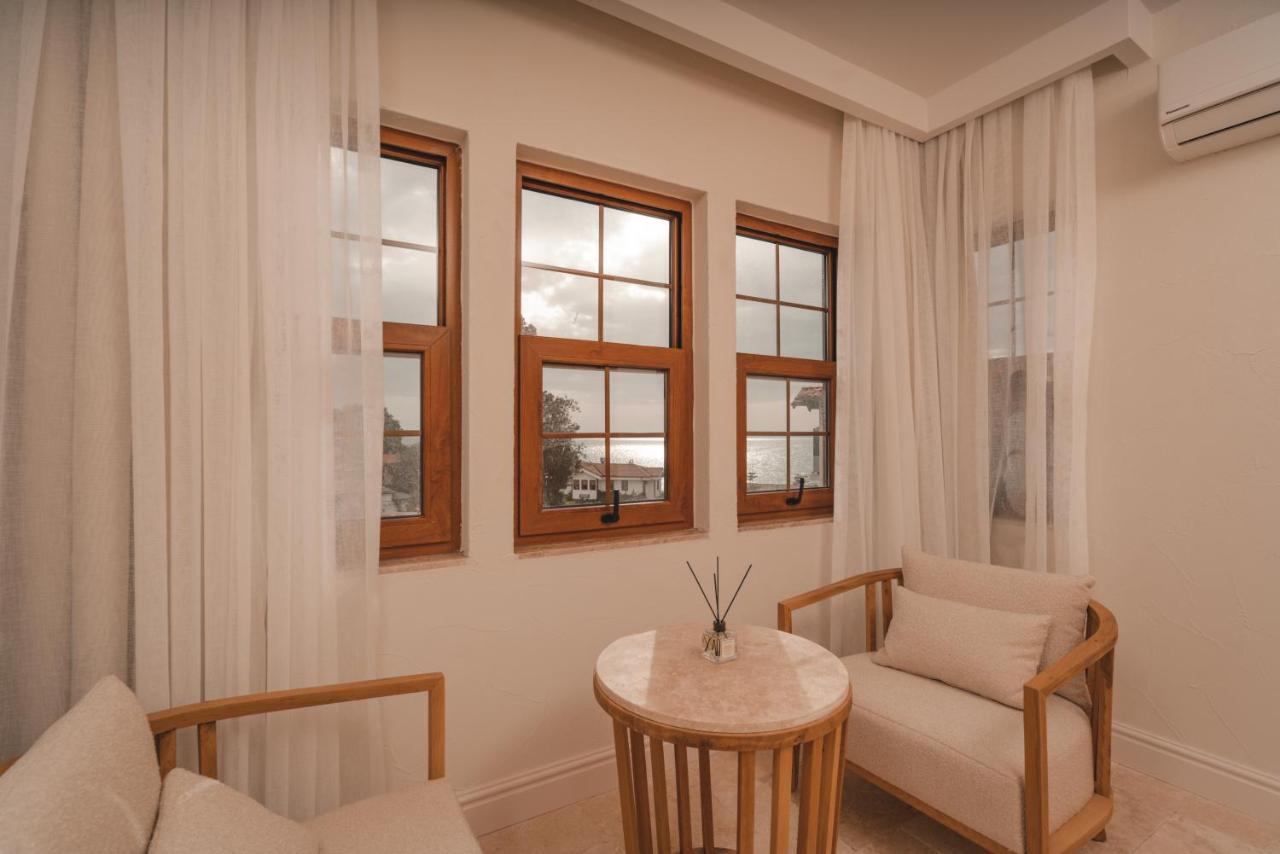 6 Rooms By Azumare Side Exterior foto
